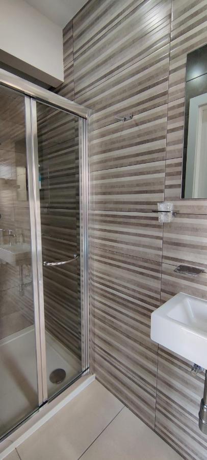 Villa Arjuza - Private Self Catering Bedrooms With Bathroom Is-Swieqi Экстерьер фото