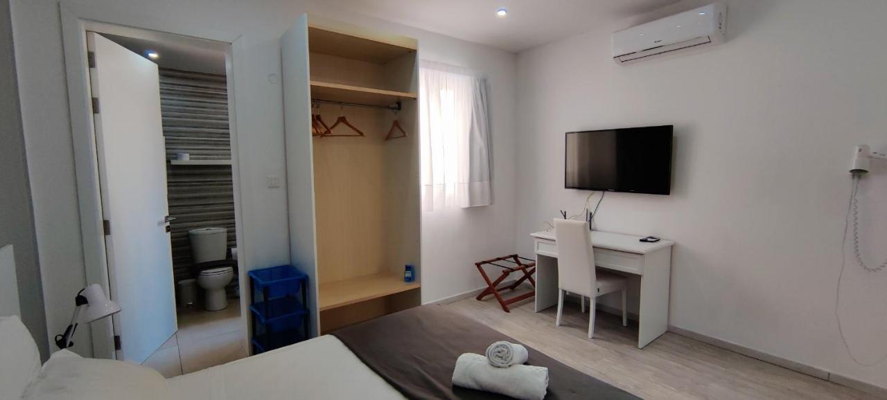 Villa Arjuza - Private Self Catering Bedrooms With Bathroom Is-Swieqi Экстерьер фото